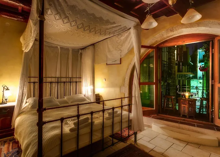 Ifigenia Traditional Rooms & Maisonettes